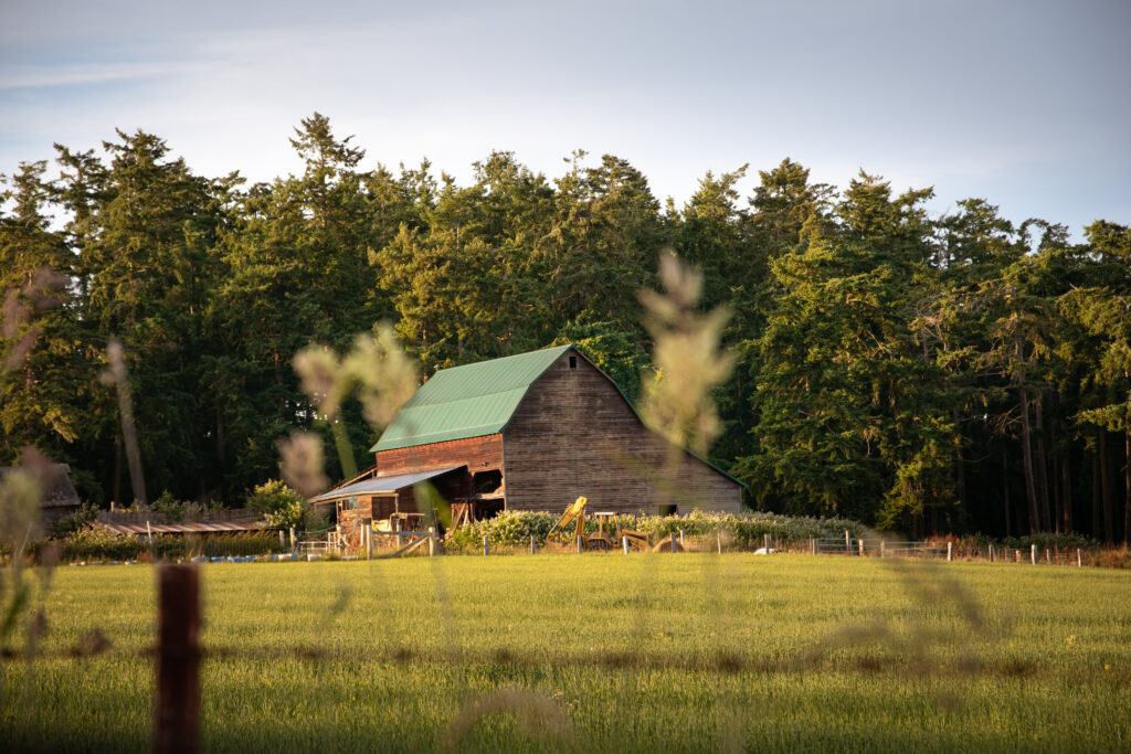 barn on lopez island